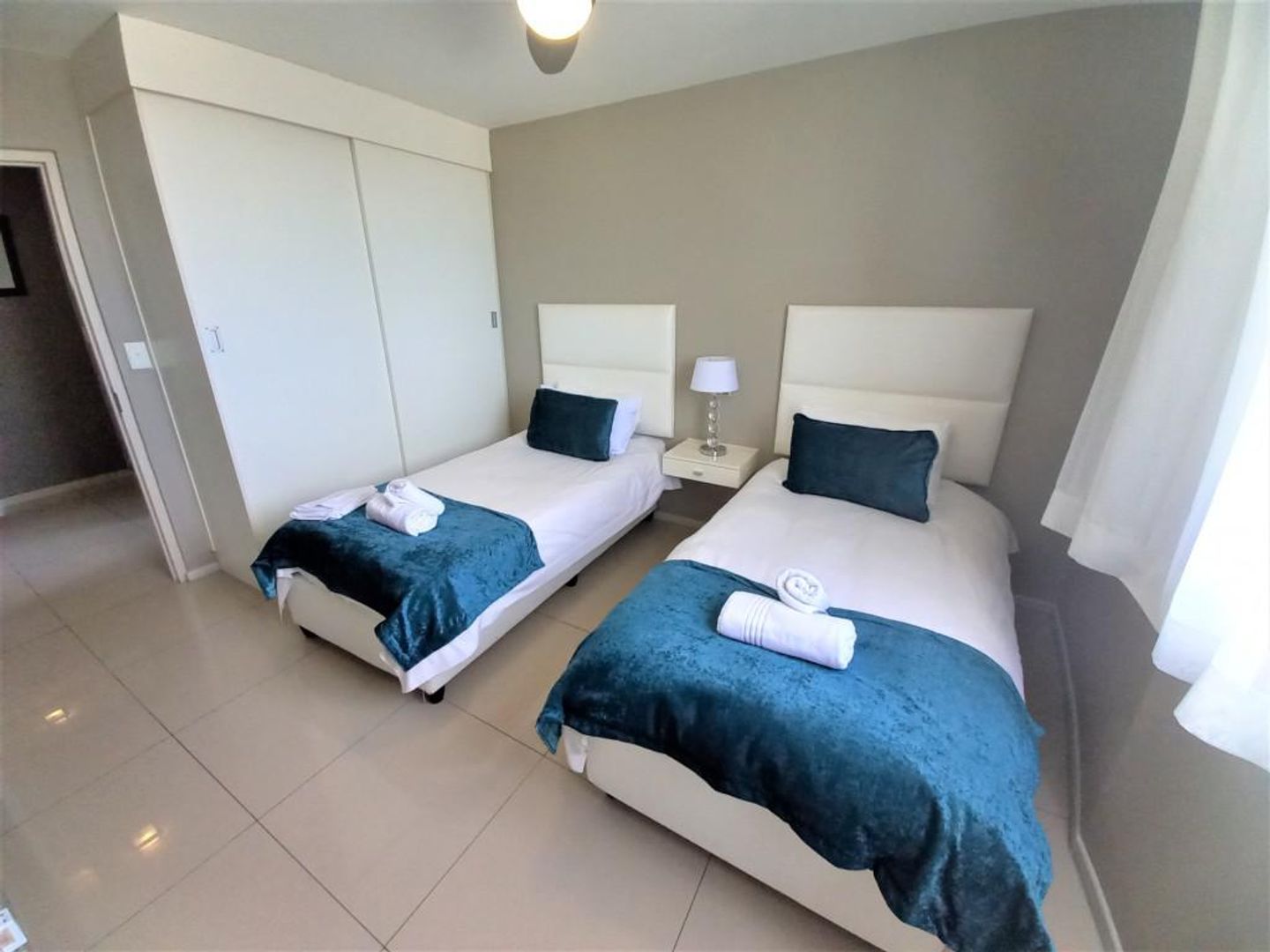 3 Bedroom Property for Sale in Bloubergrant Western Cape